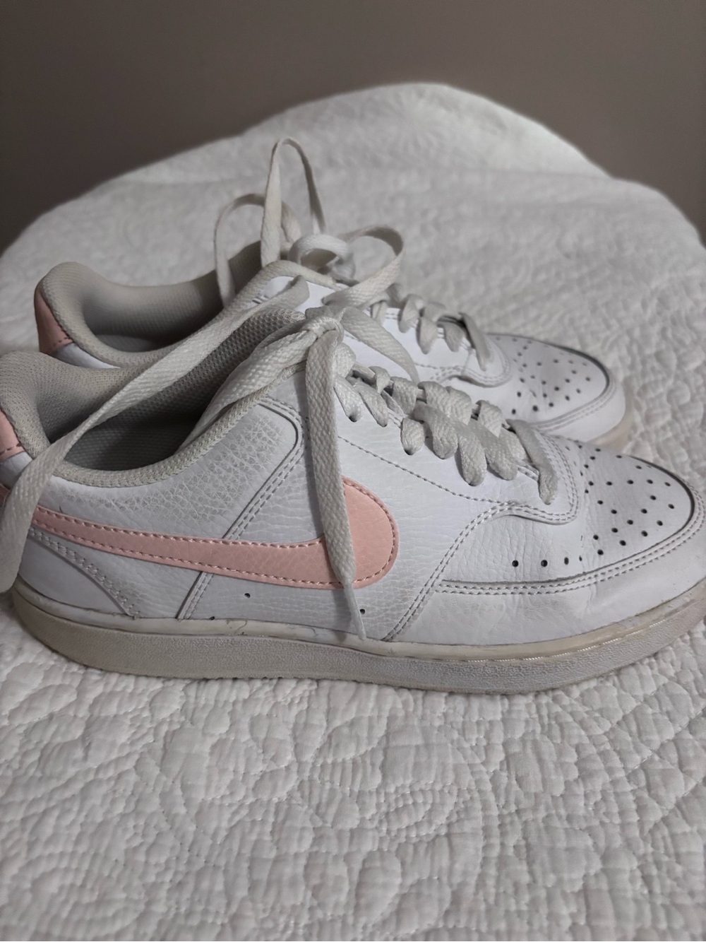 Nike Kids White Sneakers with Light Pink Swoosh